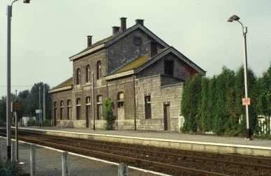 COUR SUR HEURE  85-9469.jpg